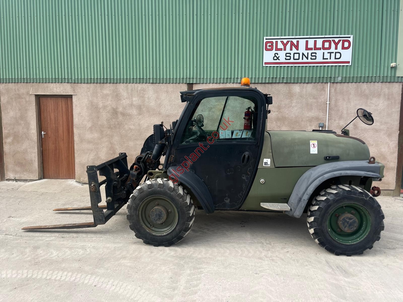 JCB 524/50
