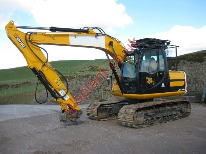 JCB JS130LC