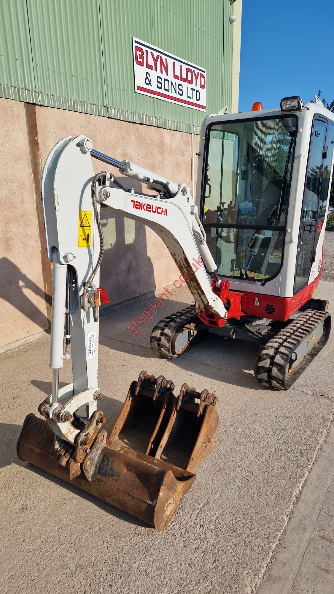 TAKEUCHI TB216A
