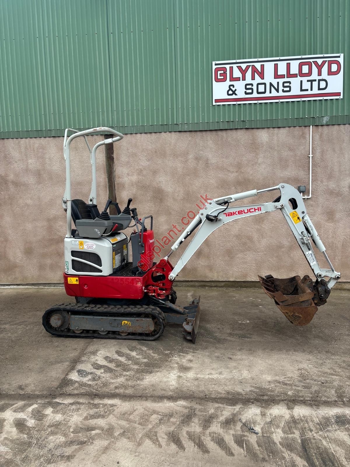 TAKEUCHI TB210R