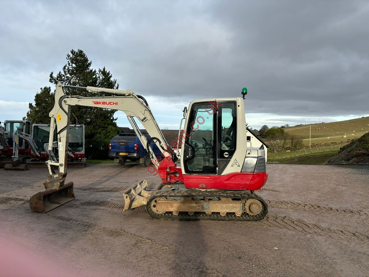 TAKEUCHI TB250
