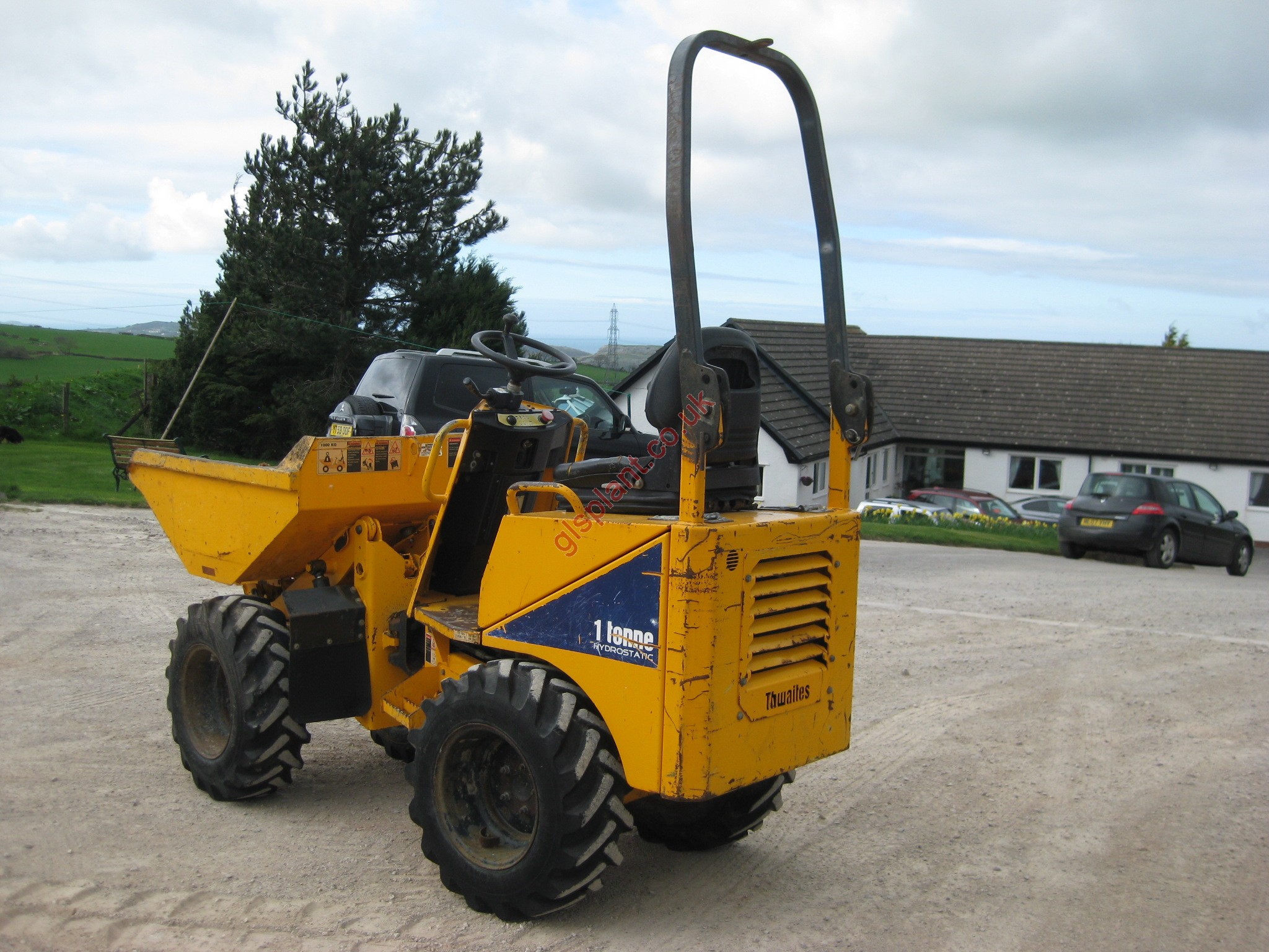 THWAITES 1 TON HI-LIFT