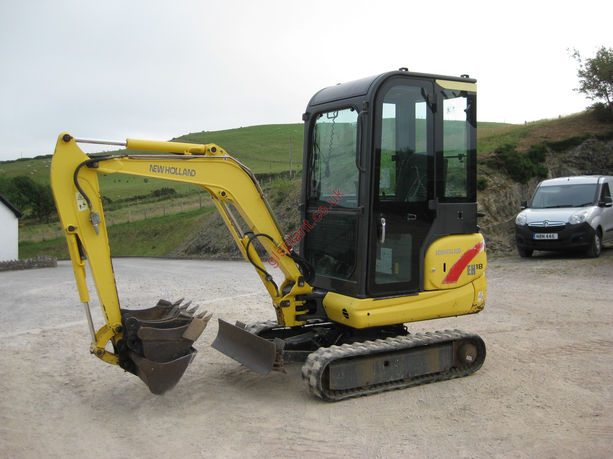 NEW HOLLAND E18C