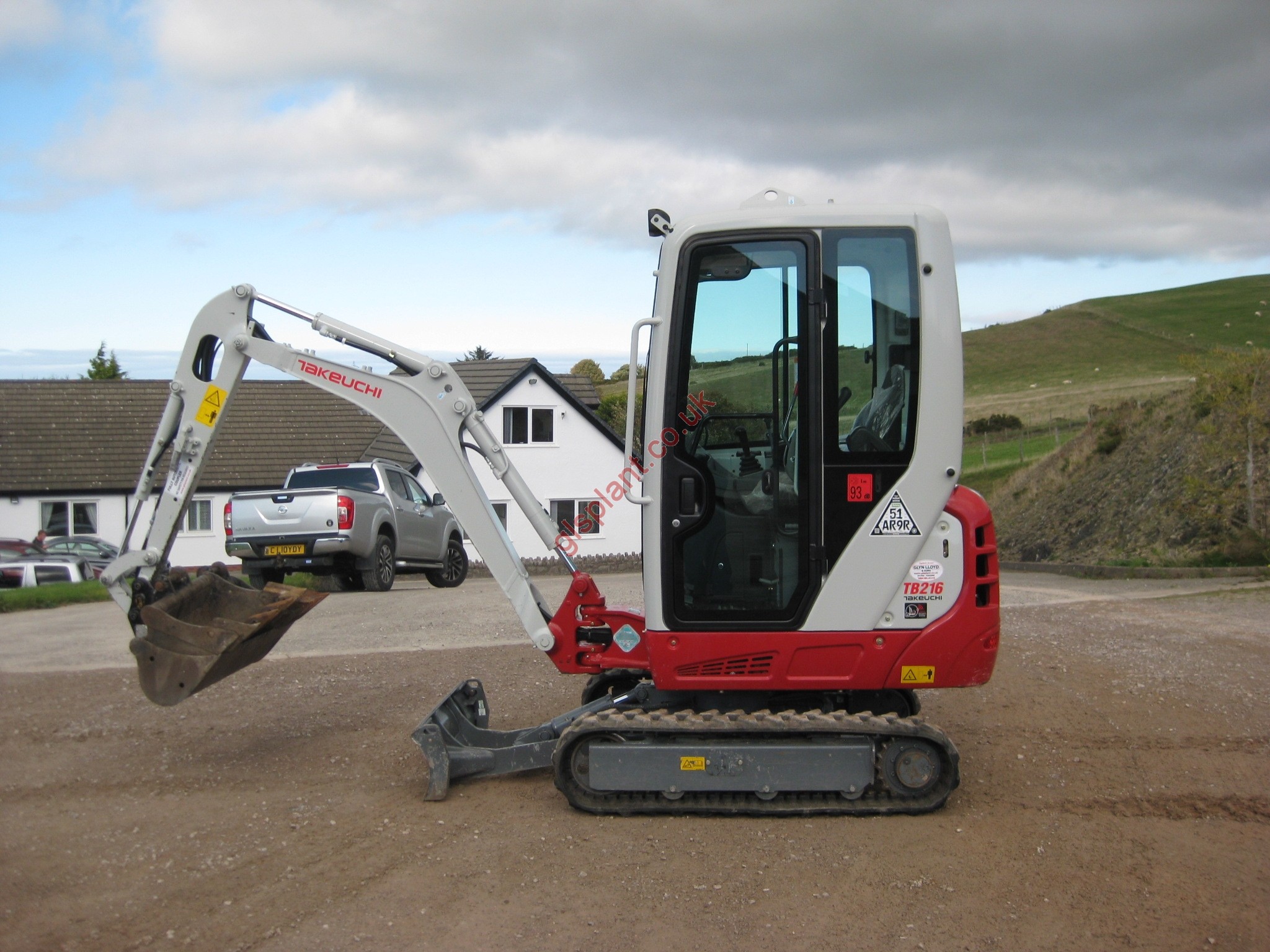 TAKEUCHI TB216