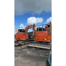 Hitachi ZX135USBLC-7