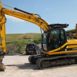 JCB JS130LC