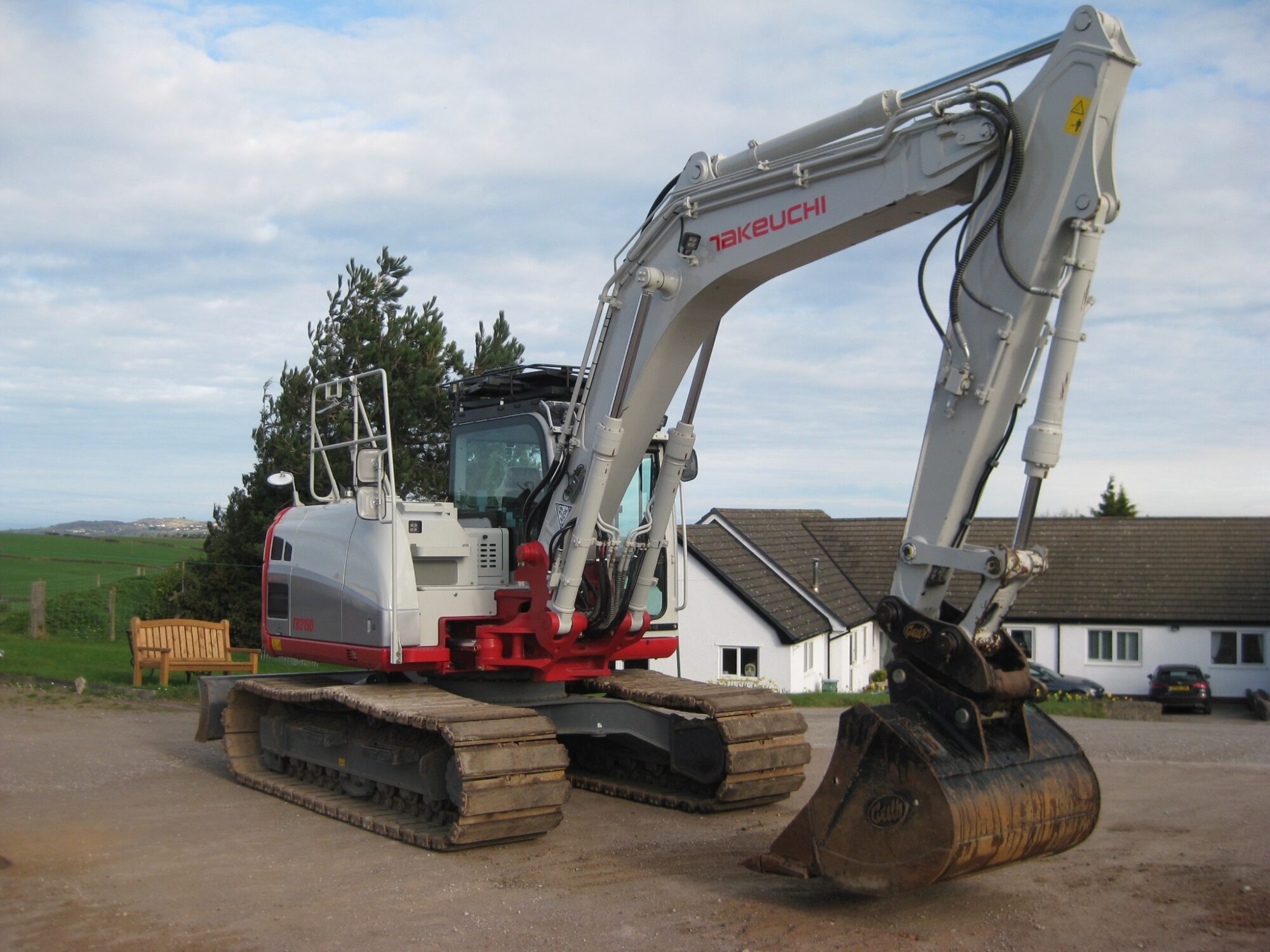 TAKEUCHI TB2150 - Image 10